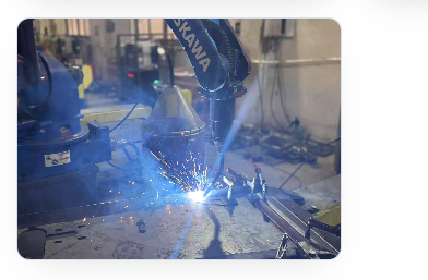 HONGYOU robotic welding cell in action