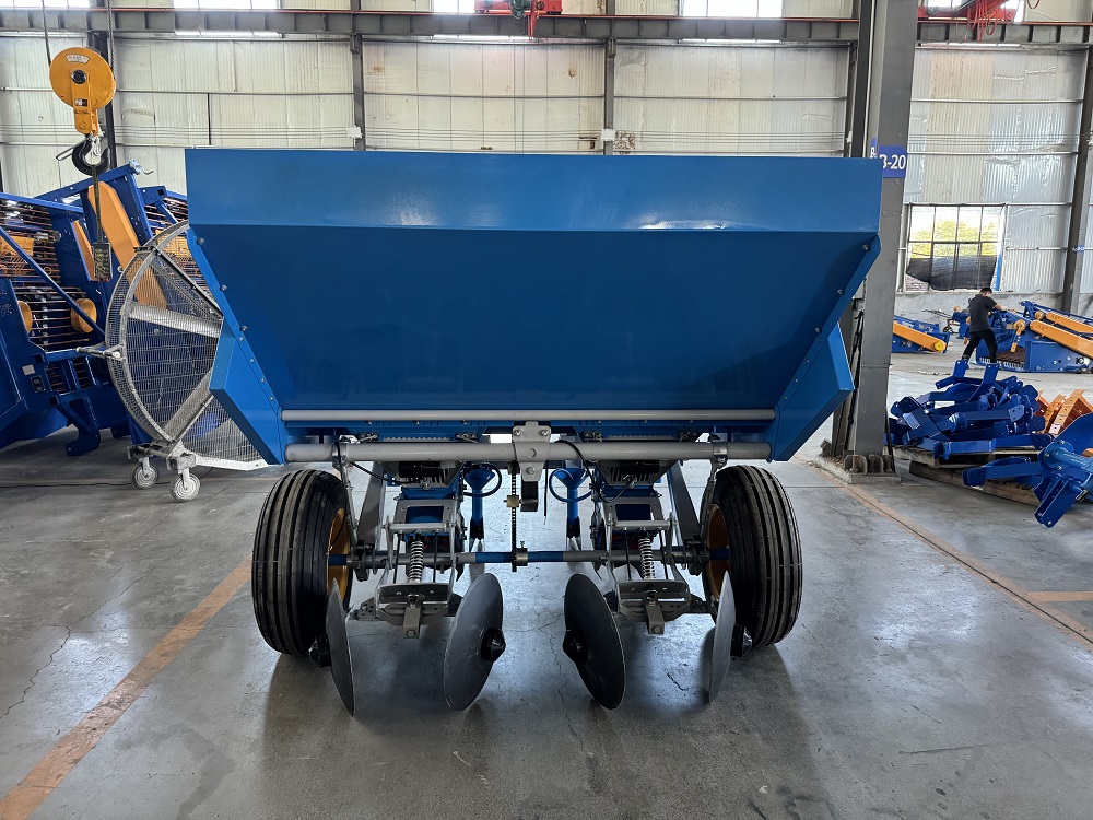 2CML-2 Potato Planter