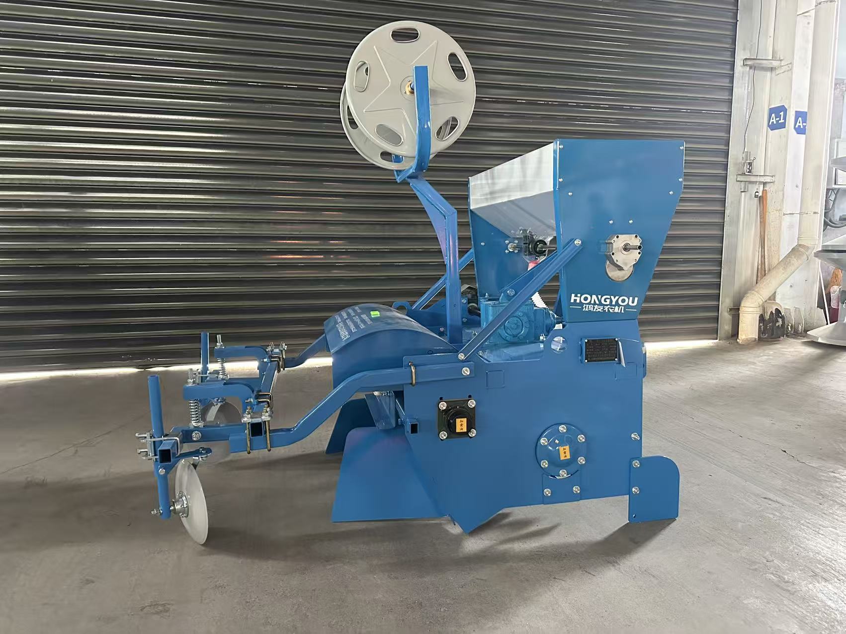 Workshop — side profile with film reel bracket and gearbox