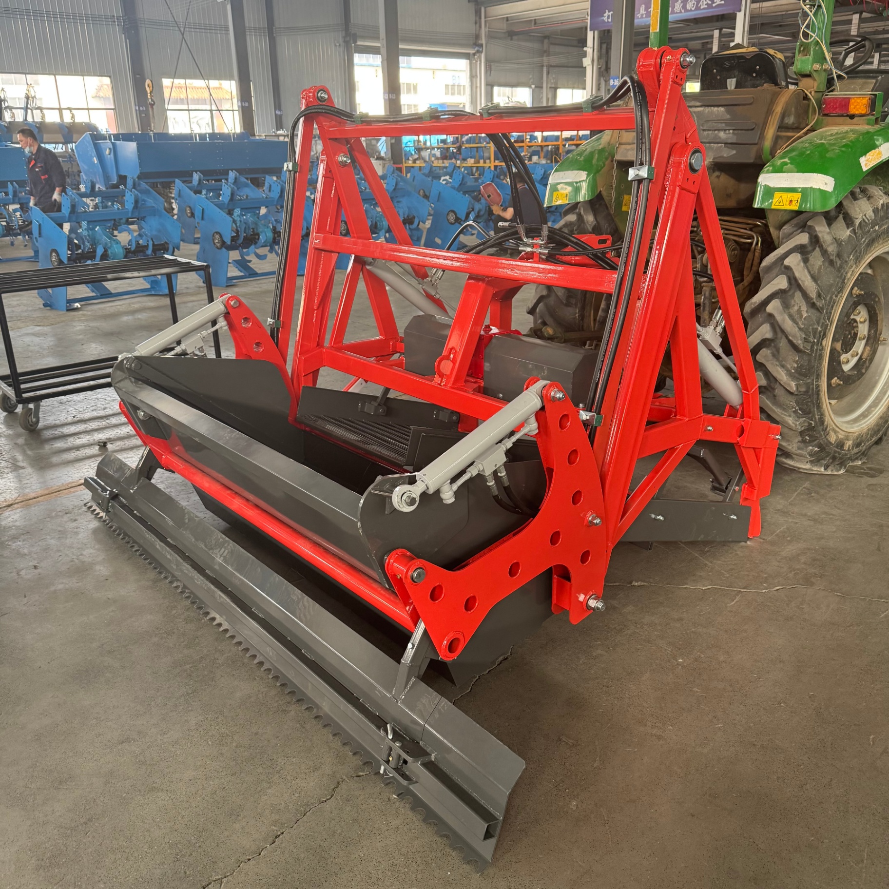 Tractor-mounted field configuration