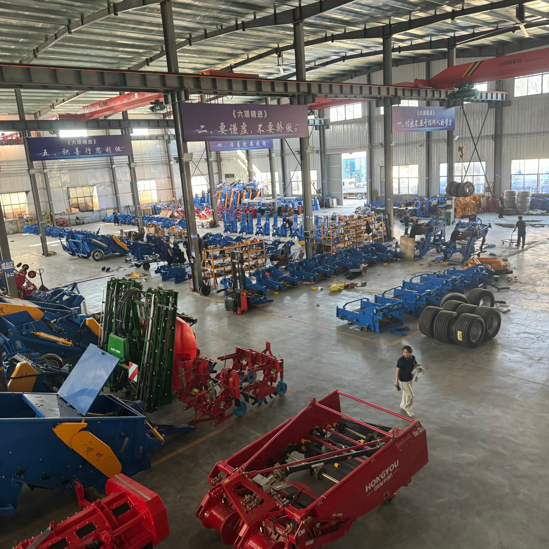 HONGYOU 14,000 m² production base