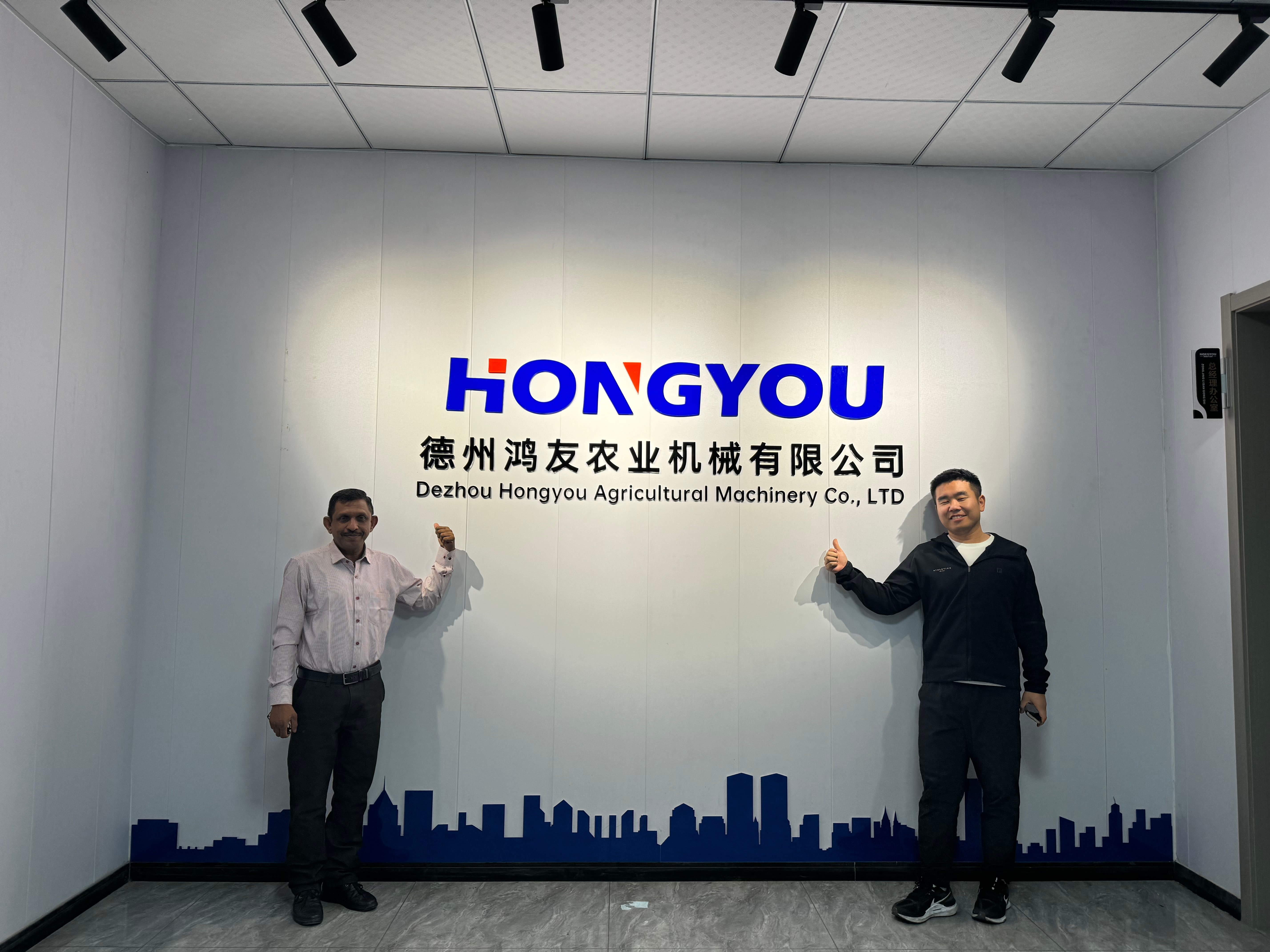 HONGYOU customer photo 1