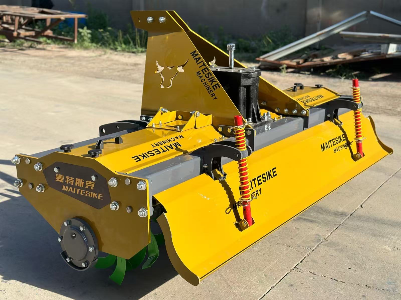 Three-quarter view — MAITESIKE branded machine with anti-skid wing extensions